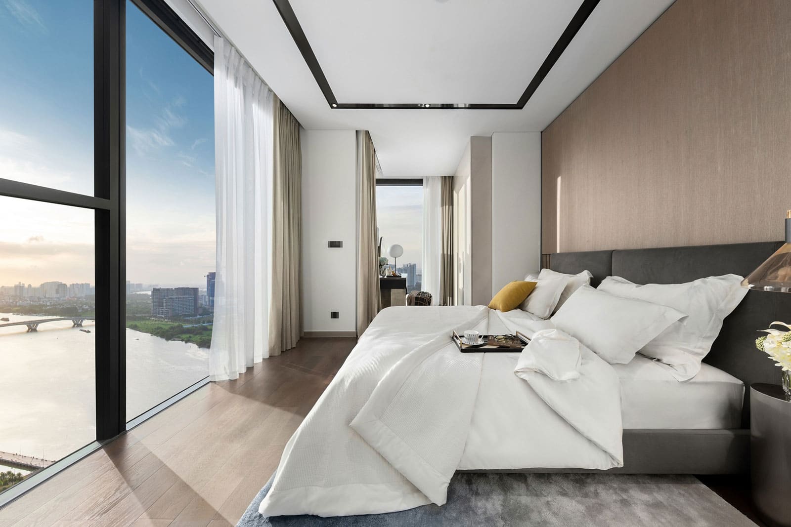 Bên trong căn hộ hàng hiệu Marriott dự án Grand Marina Saigon.